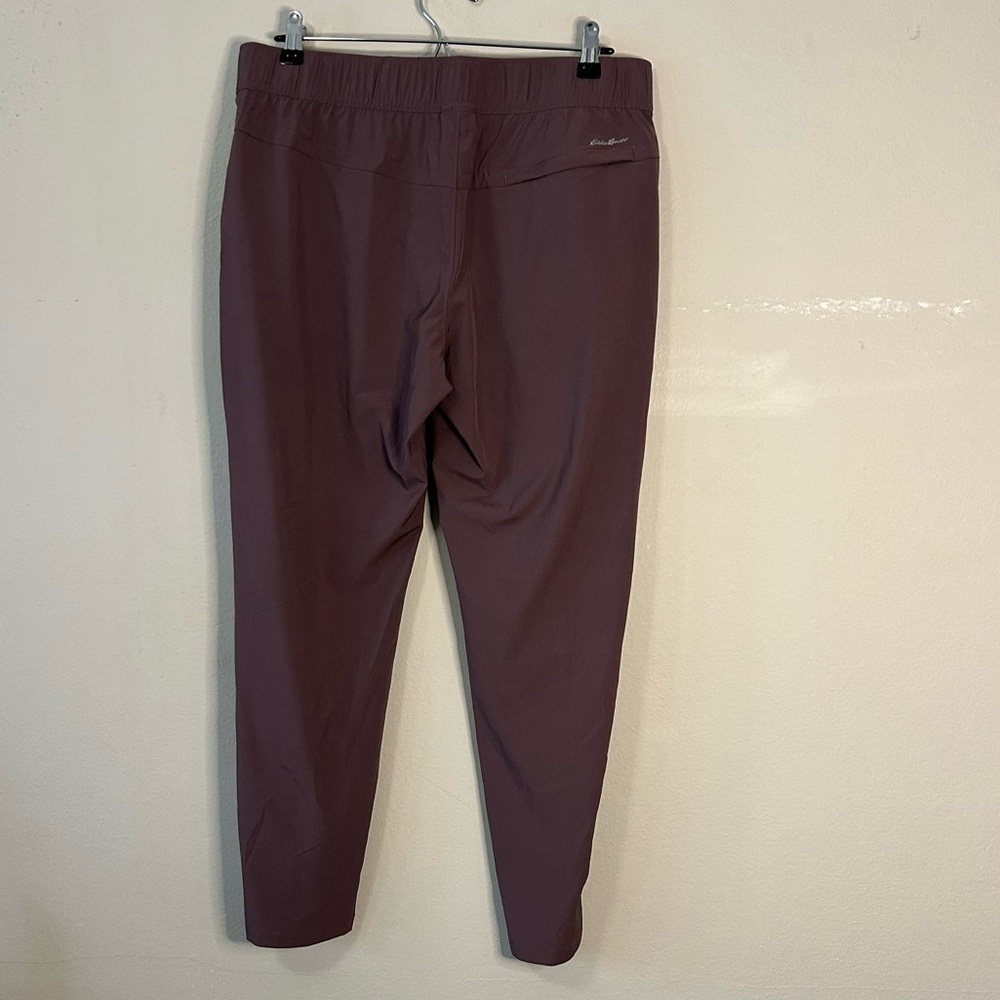 Eddie Bauer Traveler Ankle Pant in Dusty Violet - Picture 3 of 9